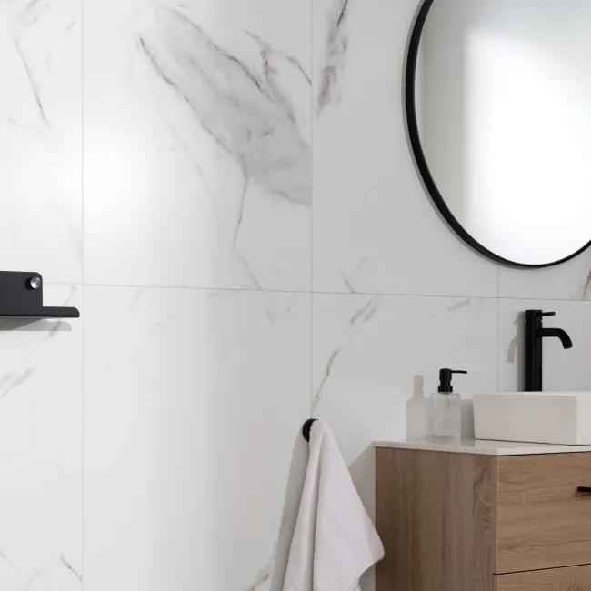 Trepanel Aqua Luxe® Carrara Soft Marble Effect Embossed Satin SPC Wall Panel 4 Pack (Covers 2.80 SQM)