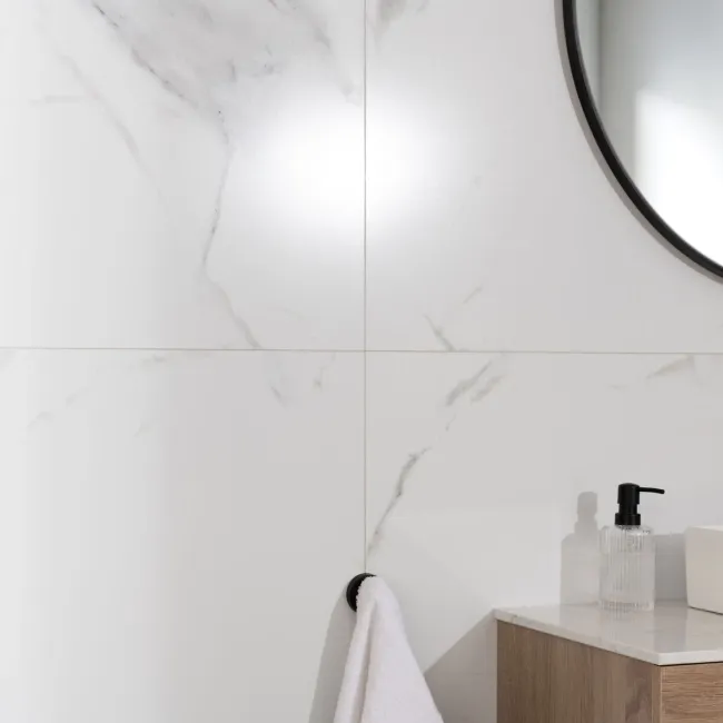 Trepanel Aqua Luxe® Carrara Soft Marble Effect Embossed Satin SPC Wall Panel 4 Pack (Covers 2.80 SQM)