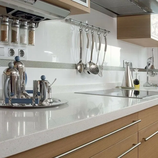 White Polished Wall and Floor Tiles