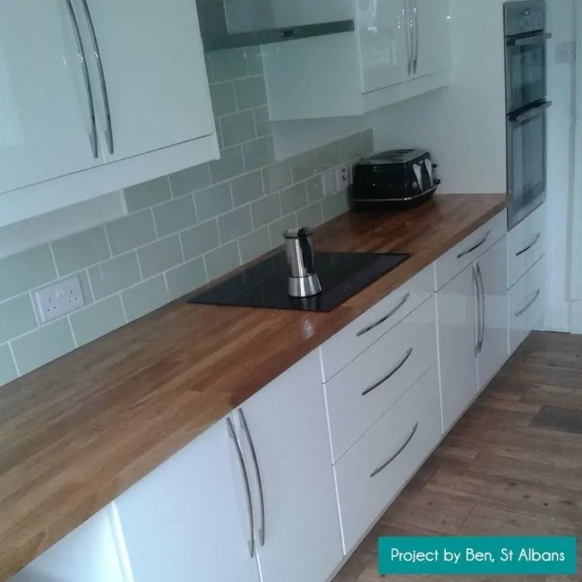 Flat Greenwich Green Gloss Metro Wall Tiles