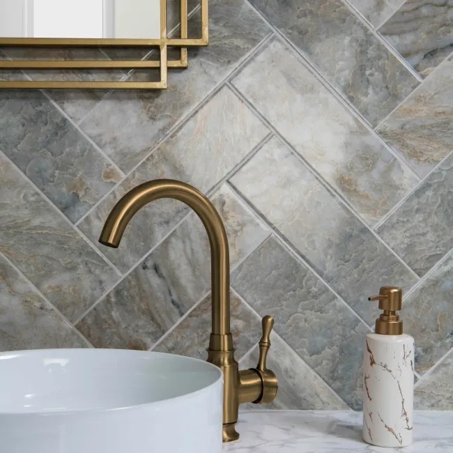 Passion Onyx Pear Light Green Marble Effect Wall Tiles