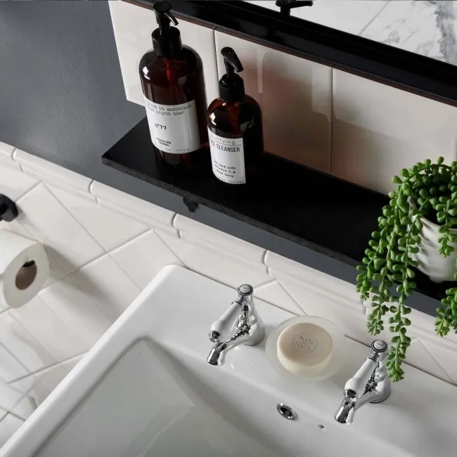 Capsule® Cotton White Gloss Flat Victorian 150x150 Wall Tiles