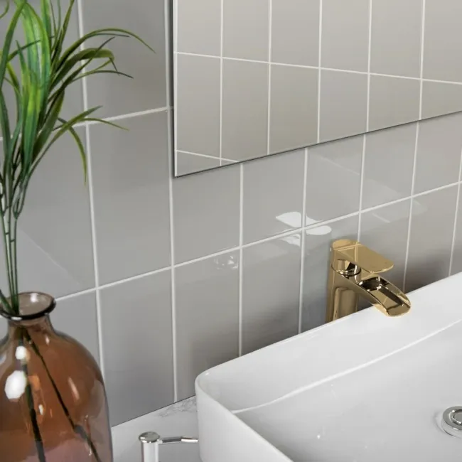 Flat Marble Arch Gloss Grey Metro Wall Tiles