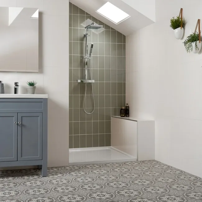 Flat Greenwich Green Gloss Metro Wall Tiles