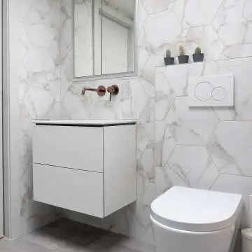 Voronoi White Marble Effect Hexagon Tiles