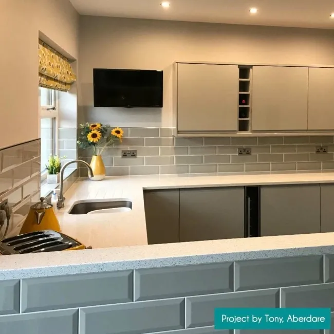 Ceramic Gloss Light Grey Metro Tiles