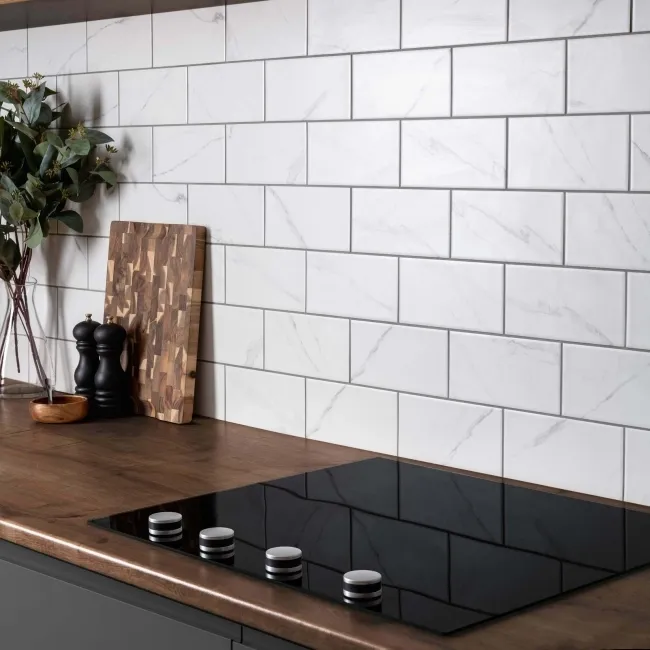 Vena Biana Bevelled Matt Marble Effect Metro Tiles