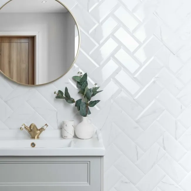 Vena Biana Bevelled White Gloss Marble Effect Metro Wall Tiles