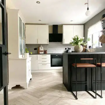 Nyans Soft Taupe Wood Effect Tiles
