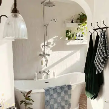 Chiffon Hand Crafted White Metro Tiles