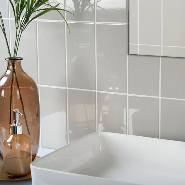 Flat Marble Arch Gloss Grey Metro Wall Tiles