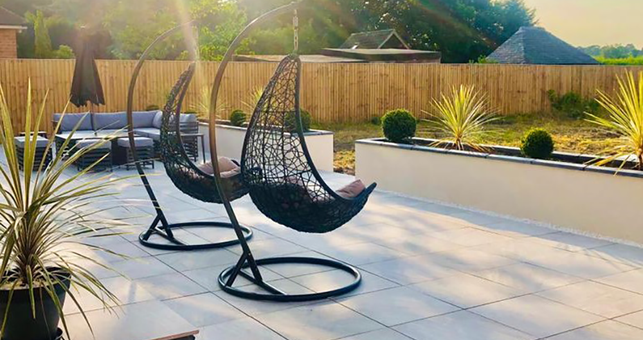 Kirsten used our Icaria Plus Blanco Porcelain Paving Slabs for her Incredible  Garden Space