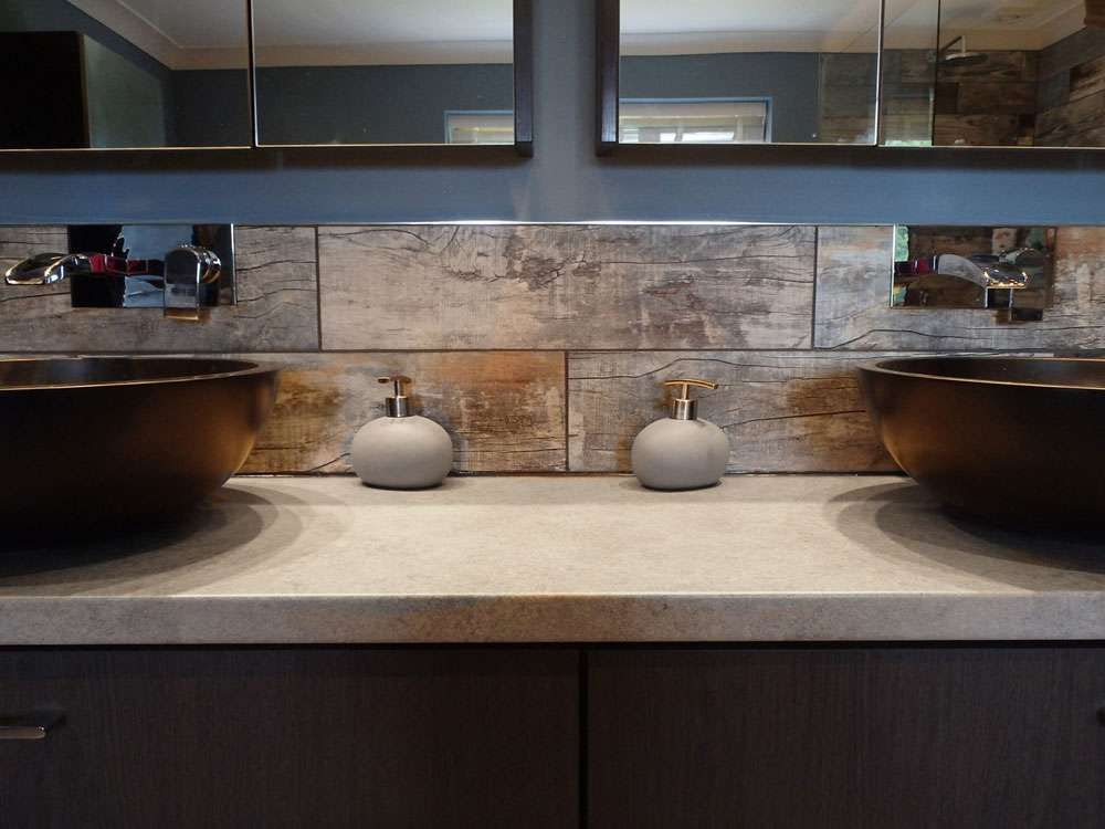 Customer Style Focus: Rachel’s Reclaimed Wood Bathroom
