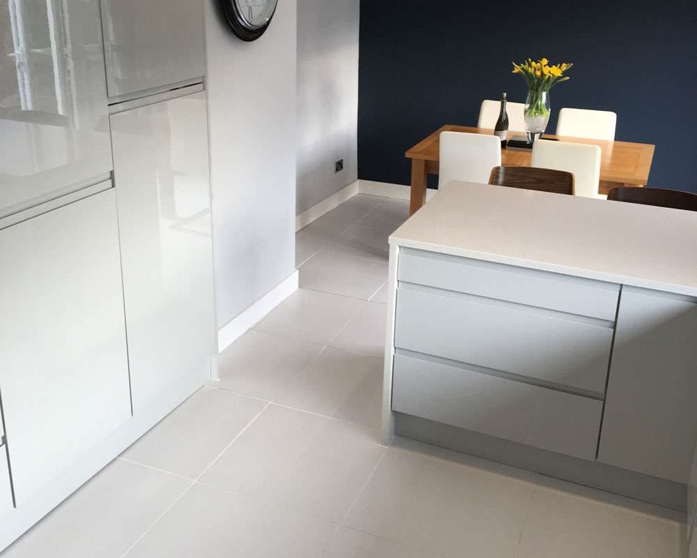 Emma’s Stylish Kitchen Diner – White Matt Floor Tiles