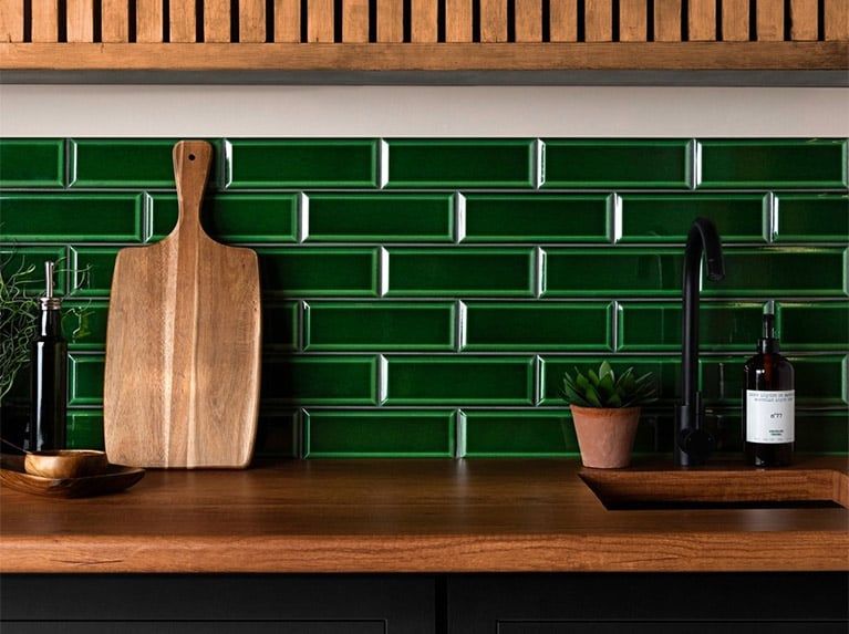How to Seal Crackle Tiles