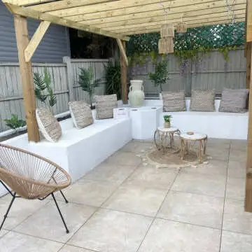 Medici Natural Beige Stone Effect 20mm Porcelain Paving Slabs