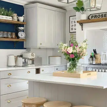 Pixel White Herringbone Gloss 22x73 Mosaic Tiles