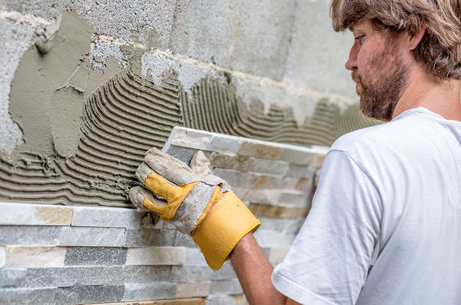 How to Tile an Uneven Wall: Causes, Fixes and Methods