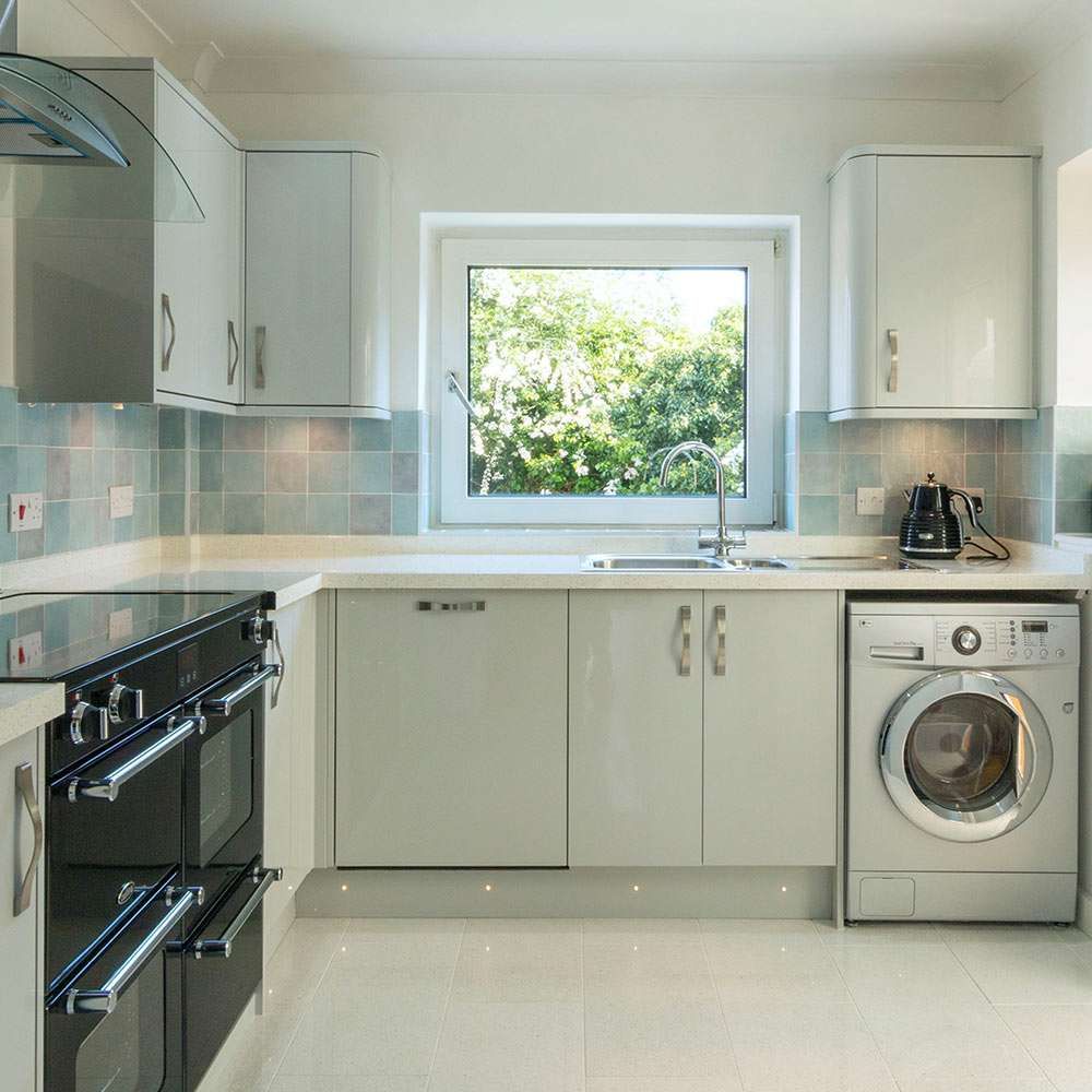 Carol Used Our Vernice Spring Tiles to Create A Fresh Kitchen