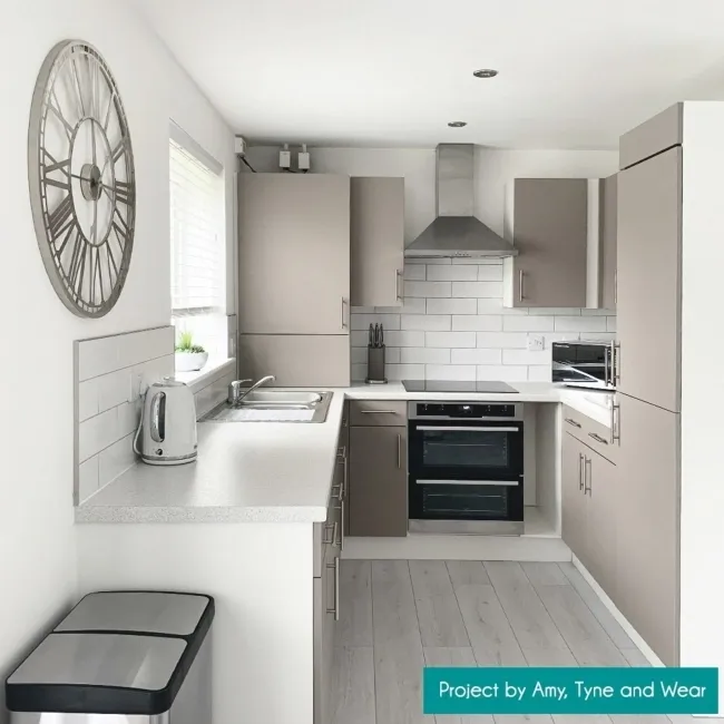 Rhian Blanco White Ceramic Matt Brick Wall Tiles