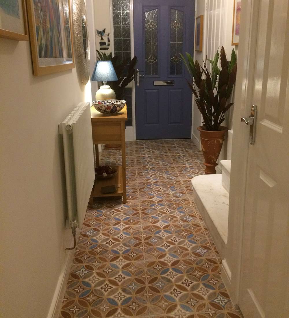 Make An Entrance: Decorating Ideas for the Hallway