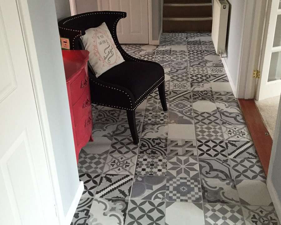 Vicki&#8217;s Hallway Transformation &#8211; Kutlu Pattern Tiles