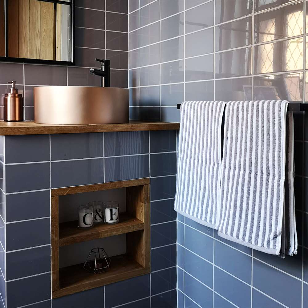 Emilia&#8217;s Contrasting Copper Bathroom &#8211; Grey Metro Tiles