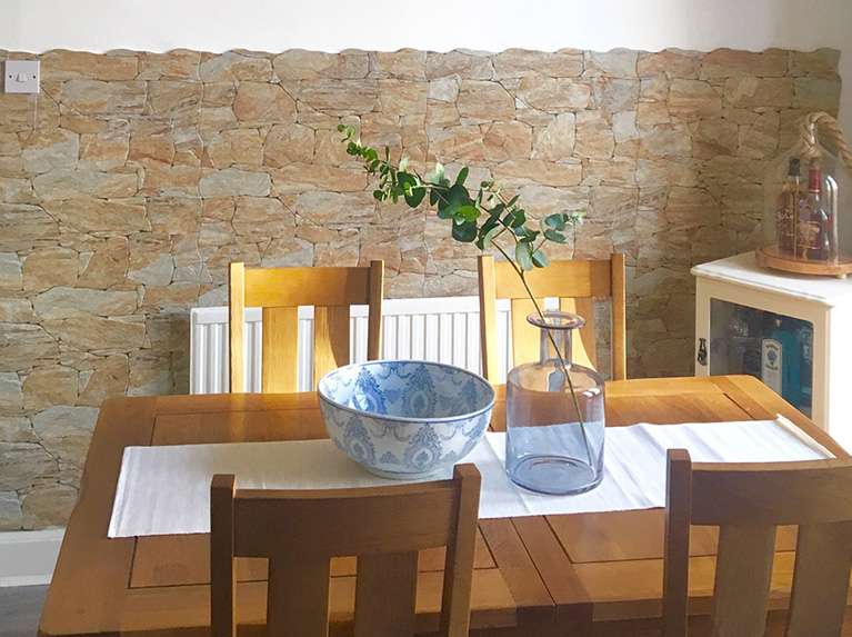 stone effect dining room feature wall