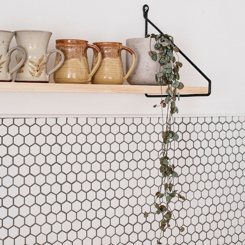 White hexagonal mosaic kitchen tiles