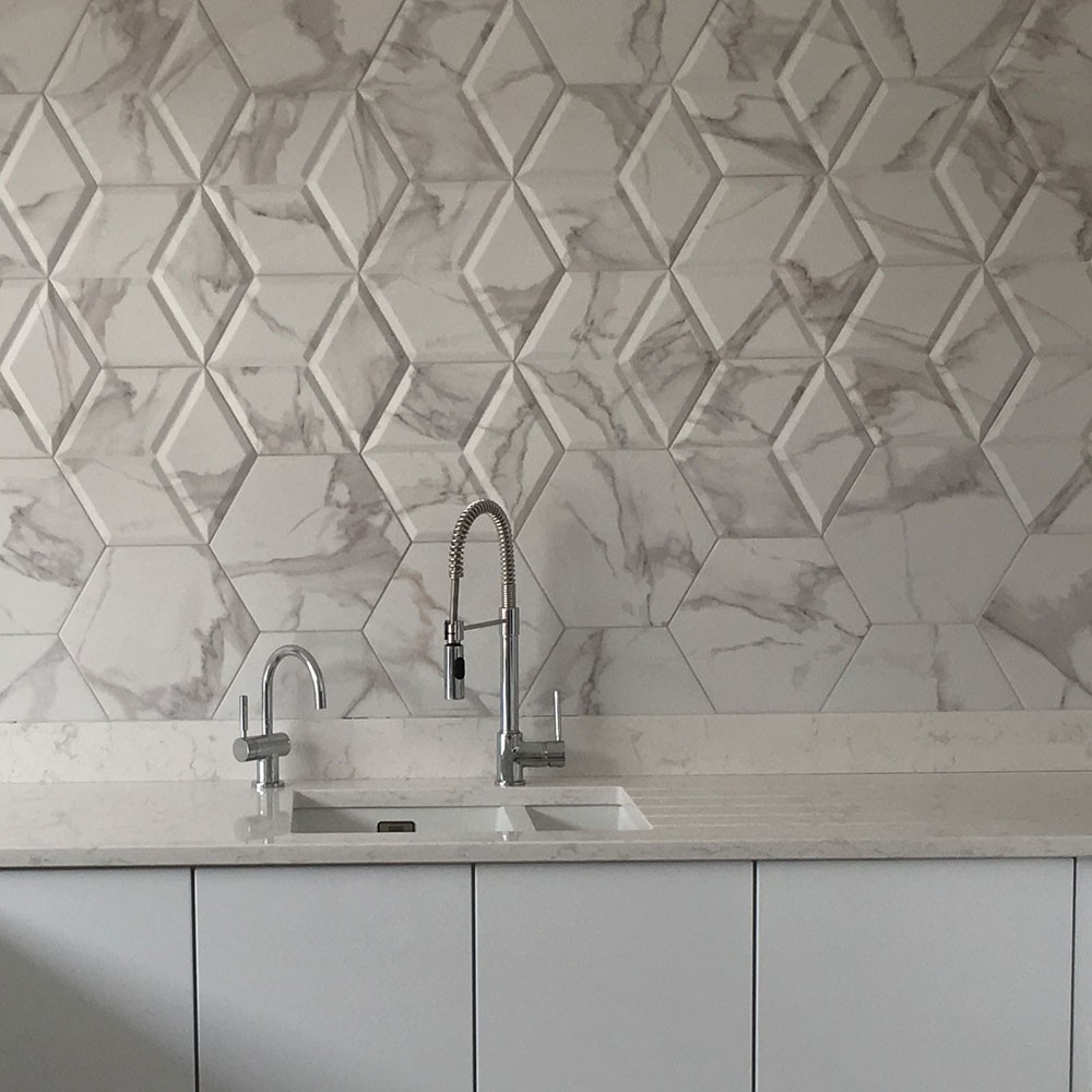 Voronoi marble effect hexagon kitchen wall tiles