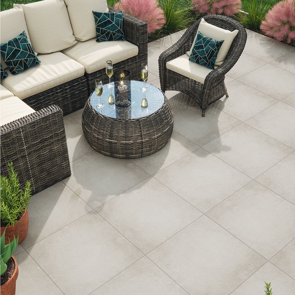 leinz grey tiles with wicker furniture and champagne