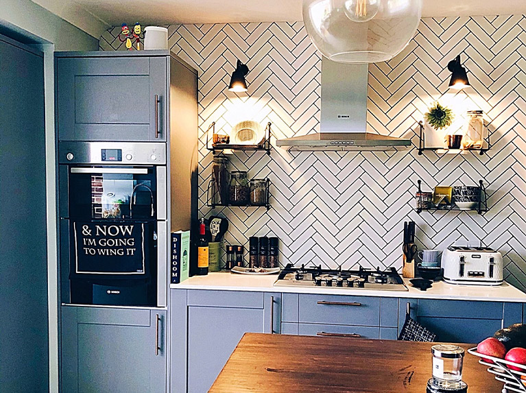 Alycia Created a Modern Look in her Kitchen Using our Chiffon Metro Tiles