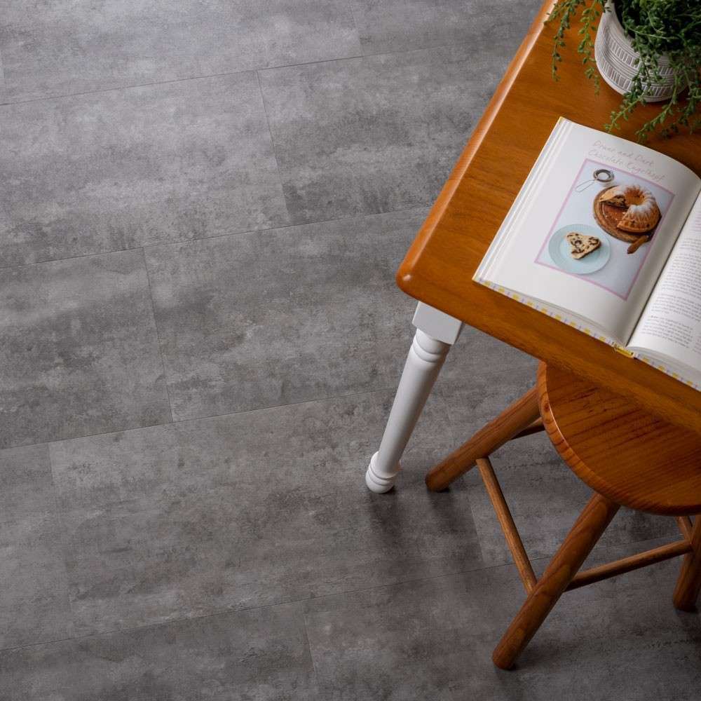 Vinyl Plank Flooring vs Laminate: What’s the difference?